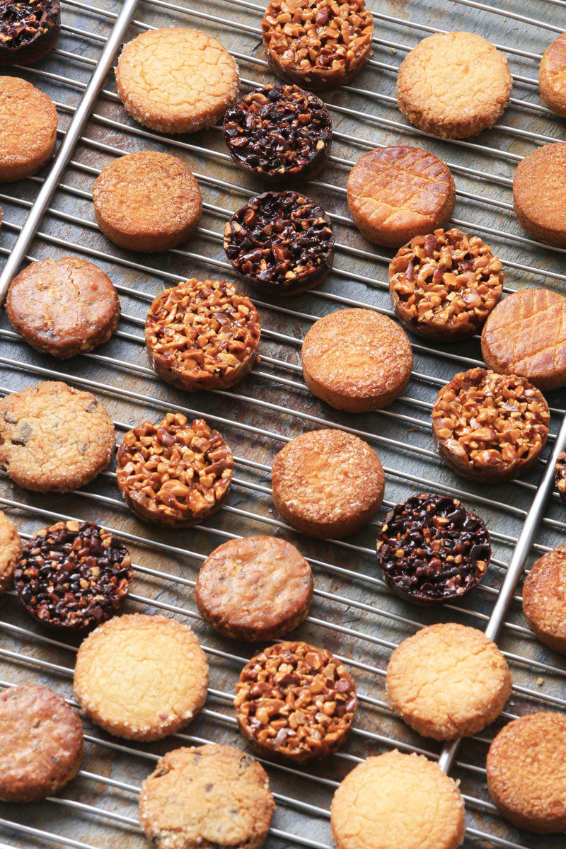 グラスフェッドメープルバタービスケット詰め合わせ（34枚入り／22枚入り）