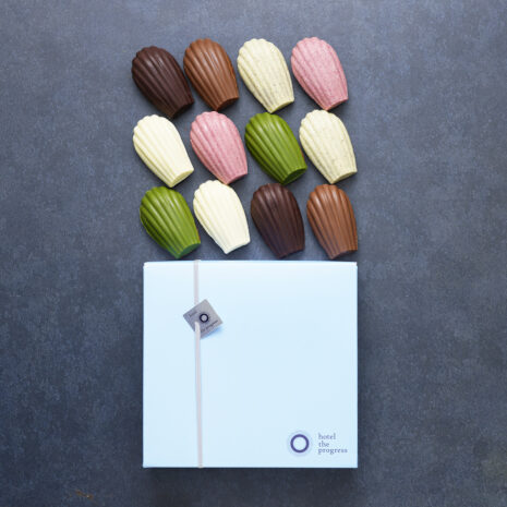 マドレーヌグラデーション2023プログレス12個入りmini マドレーヌグラデーション2023プログレス12個入りmini