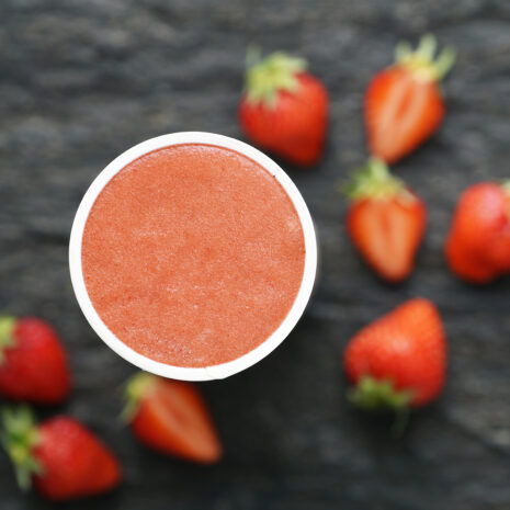 ホテルズプログレス_カップアイス_トルコ産苺1 ホテルズプログレス_カップアイス_トルコ産苺1